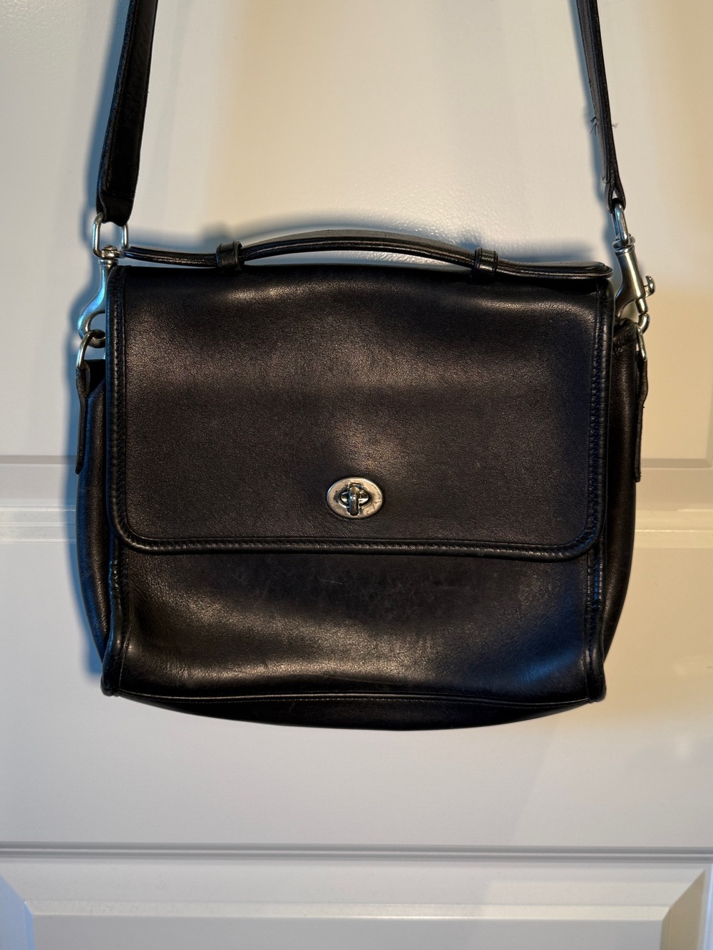 COACH - Vintage Court Bag in Black Leather and Silver Hardware